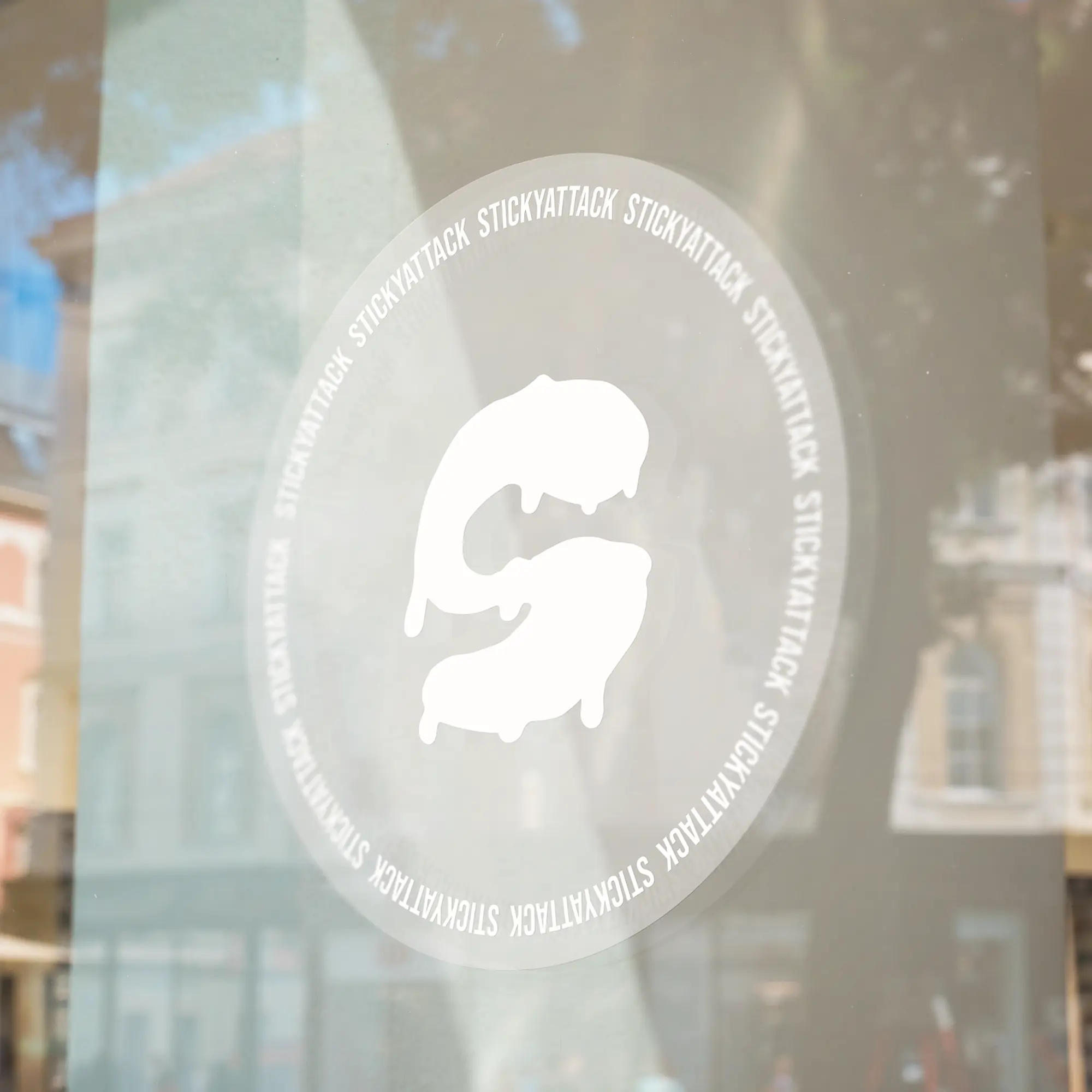 Adesivi per vetrine - immagine 2